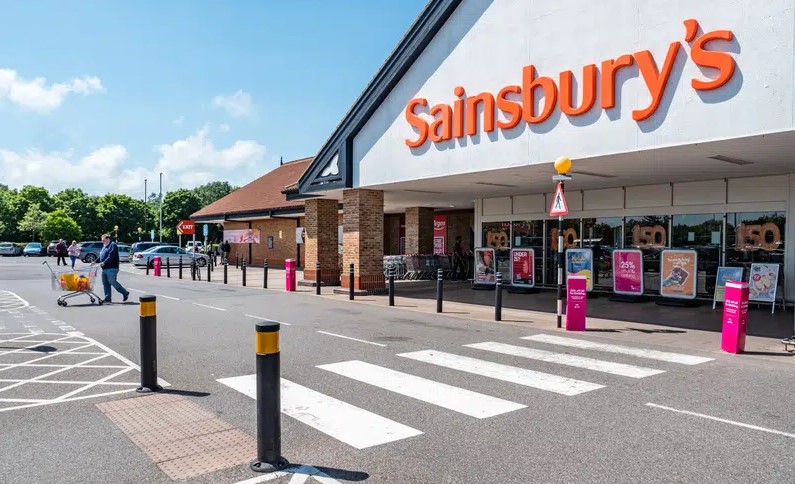 #السيادي_القطري يخفض حصته في ثاني أكبر مجموعة متاجر تجزئة في #بريطانيا
للتفاصيل: shorturl.at/OR9RG
#صناديق