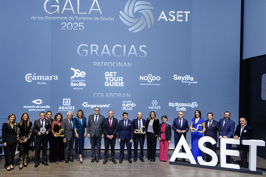 ✨Anoche vivimos en <a href="/AcuarioSevilla/">Acuario de Sevilla</a> una velada inolvidable en nuestra primera Gala del Turismo.

🏆<a href="/CCTorreSevilla/">CC TORRE SEVILLA</a>, <a href="/airebathsES/">AIRE Ancient Baths</a> y Guillermo Cruz García recibieron los premios a la excelencia turística en Sevilla ¡Enhorabuena!

👉 turismosvq.com/gala-del-turis…

#ASETGala2025