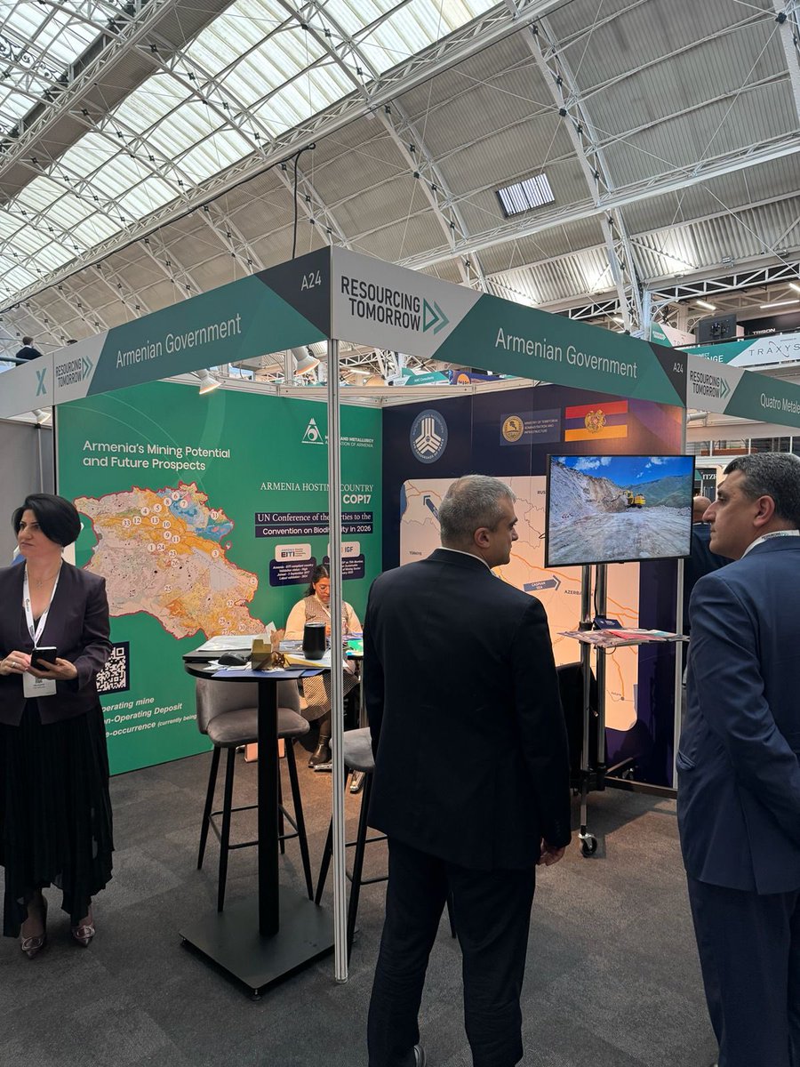 VaruzhanN's tweet image. I accompanied Armenia’s Minister of Territorial Administration, david Khudatyan, during his working visit to London for #LondonMiningWeek. We attended @ResourcingTomo, engaged with leading mining companies, and visited the Armenia stand showcasing our country’s mining potential.