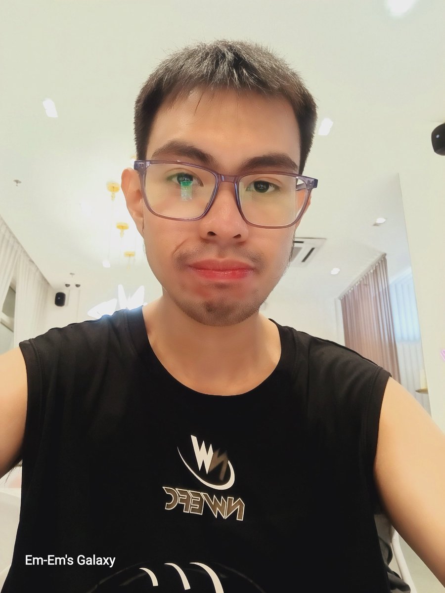 EM2EM18's tweet photo. With and without eyeglasses. Black for this evening! ππ€
#Alter #AlterCebu #AlterPhilippines #AlterPinoy #Gay #Bottom #GoodNight #AlterApas #Dinner #ElimCentral #ITPark #CebuITPark https://t.co/9paWYtBCxA