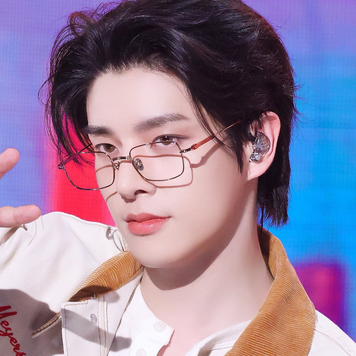 Thwinttvc's tweet image. .
        JAKE                JAKE 
  JAKE          JAKE          JAKE
JAKE                                JAKE
   JAKE                          JAKE
      JAKE                    JAKE
          JAKE           JAKE 
                    JAKE