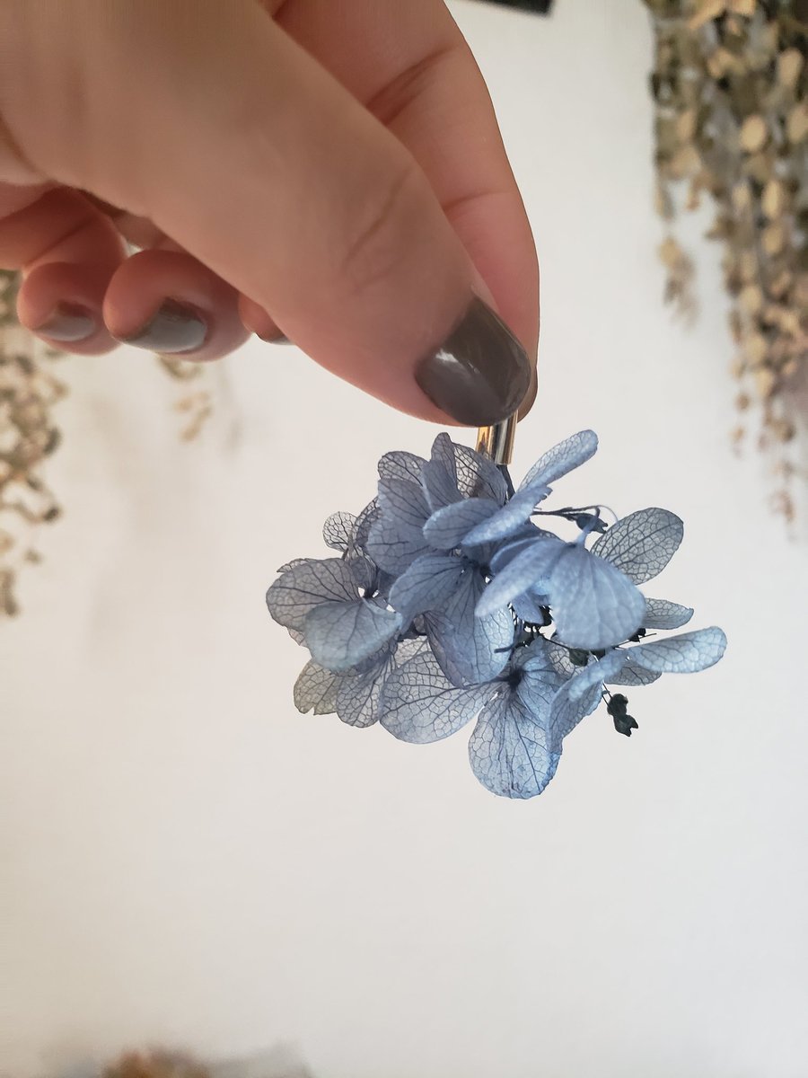 #12月になったのでフォロワーさんに自己紹介しようぜ

ドライフラワーのアクセサリーを製作しています🌻
【イベント出展のお知らせ】
12/13(土)、12/14(日)　
クリエーターズマーケット
2号館M-703

#名古屋クリエーターズマーケット 
#ポートメッセなごや
#クリマ53 #クリエーターズマーケット