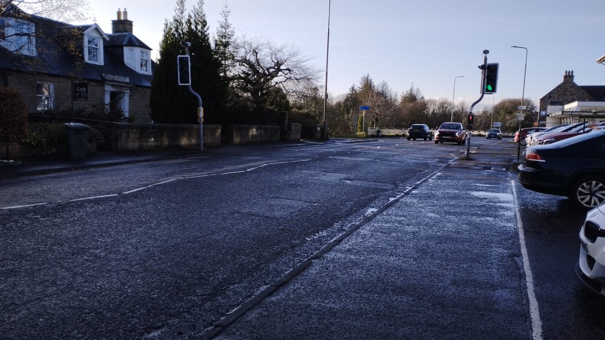 SmithyScotland's tweet photo. Multiple bulbs out on pedestrian crossing at Hope Scott Garage, Lanark Road West. Approximately number 165. Your webform asks for too much irrelevant personal data. @edinhelp @edintravel https://t.co/tvNfC7FGNL