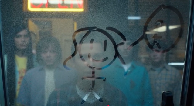 zamitheiro's tweet image. Para chegar até o Vecna, El pegou carona na mente da Max na S4.
Na S5 vemos que não é mais possível acessar diretamente a Max e nem o Vecna.
Me pergunto se seria possível ela chegar em Camazotz através da única pessoa acessível conectada diretamente à mente colmeia: Will