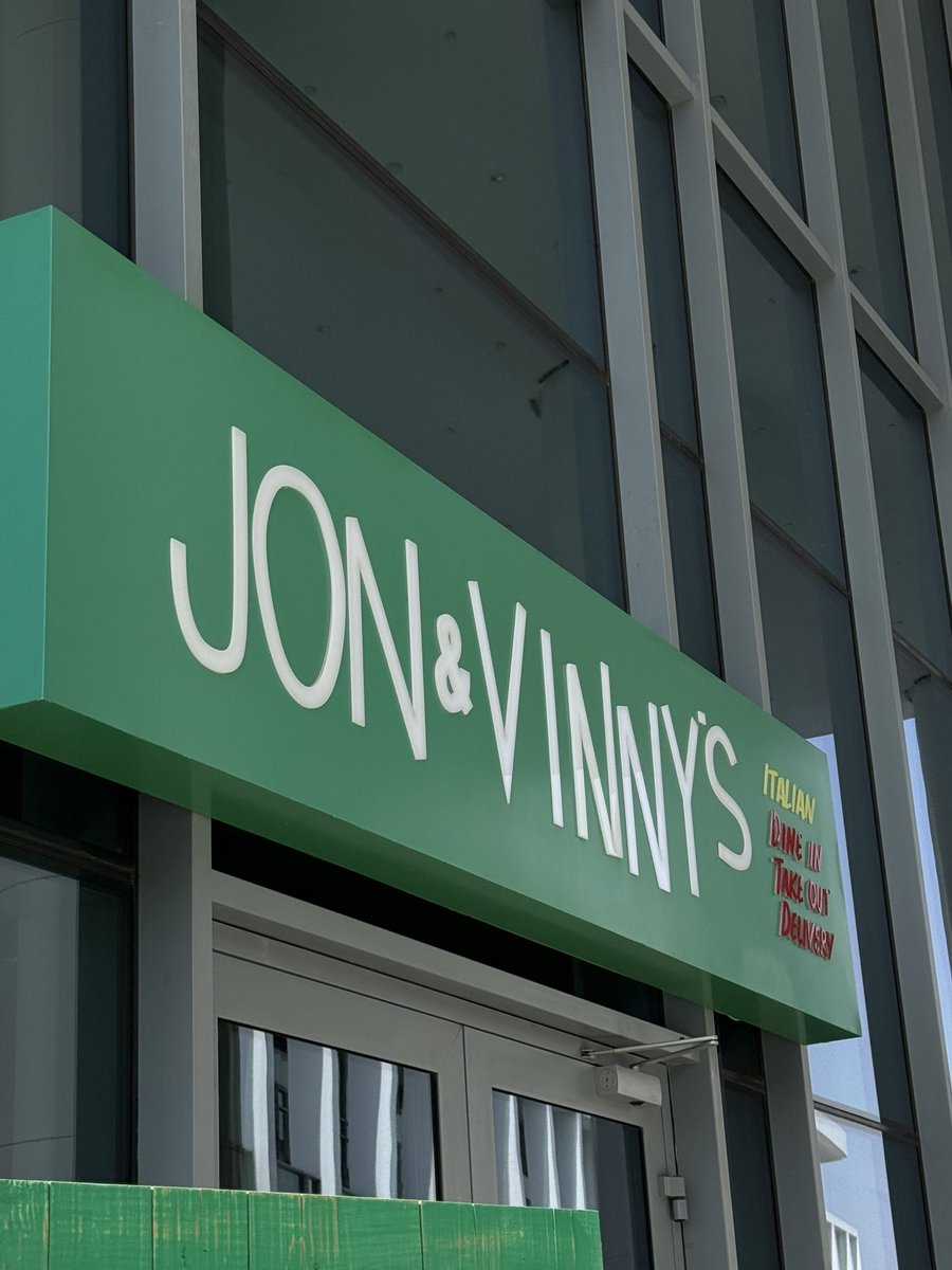 عـــــمرو tweet media