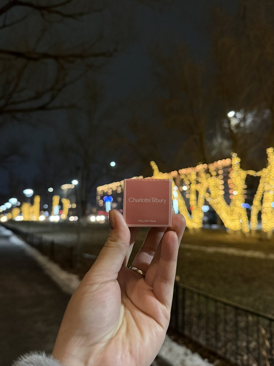 Я так сильно их ждала, я так сильно их хотела, я везде их искала. И они сбылись
💞