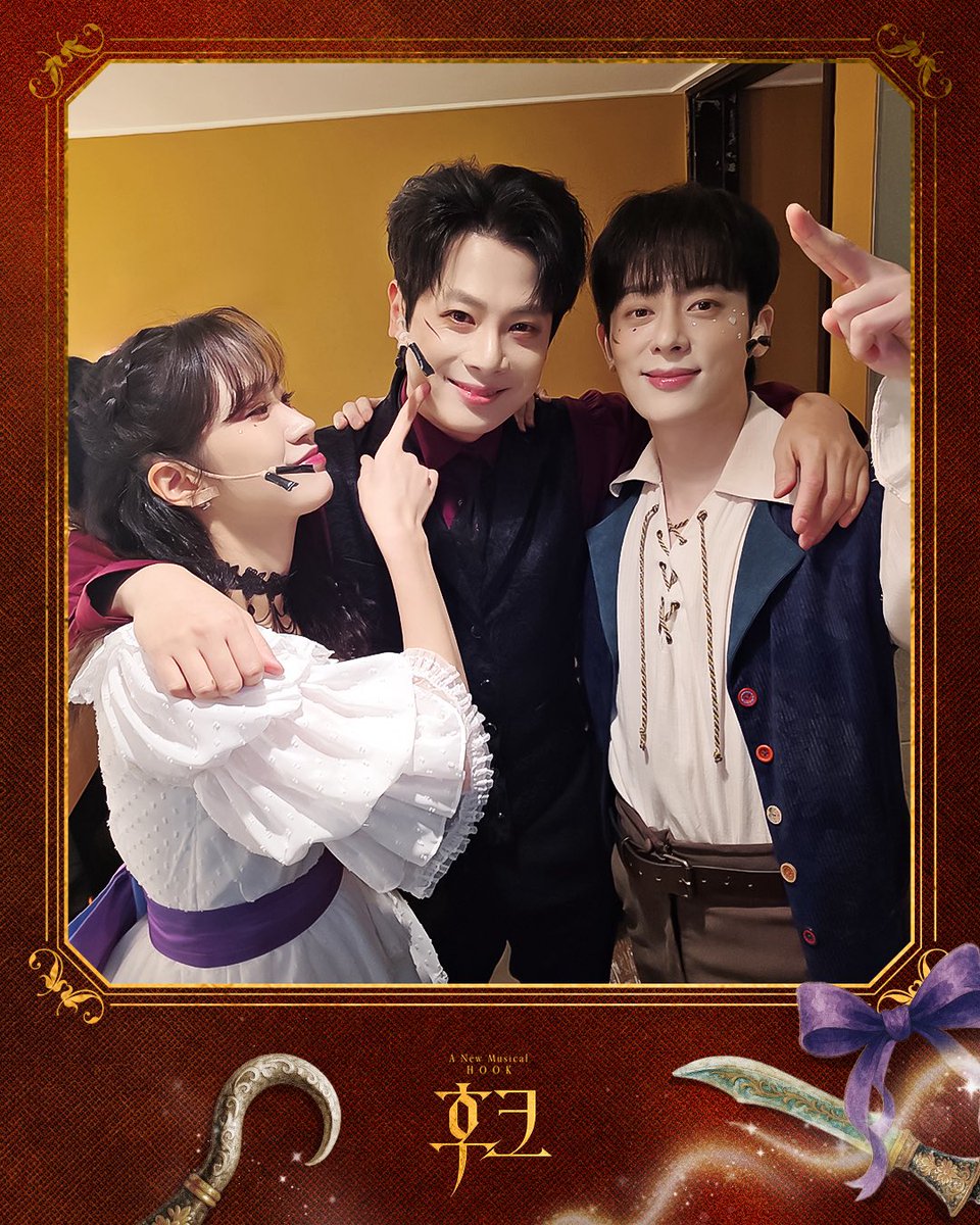 [#후크] 

네버랜드 마지막 인사
그리고 네버랜드에서 온 편지🪝

𝐆𝐨𝐨𝐝 𝐛𝐲𝐞 𝐍𝐞𝐯𝐞𝐫𝐥𝐚𝐧𝐝!

“어린 시절 형과 놀던 추억이 떠올라
참 재밌고 따뜻했던 기억”
🪝후크 | #박규원
🗡️피터 | #최민우

지금까지 네버랜드에서 함께해 주신 
모든 꼬마 여러분들에게 감사드립니다.