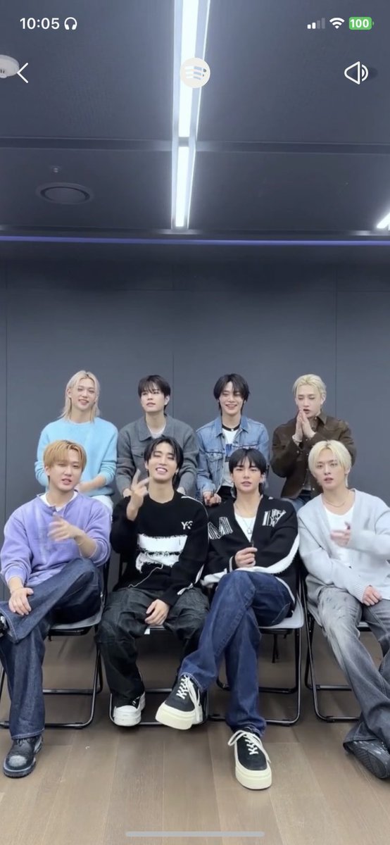 hynlvsflx's tweet photo. Como me sentí cuando mis amigos más íntimos stray kids, me hayan salido en mi spotify wrapped https://t.co/1TXwrMvLGD