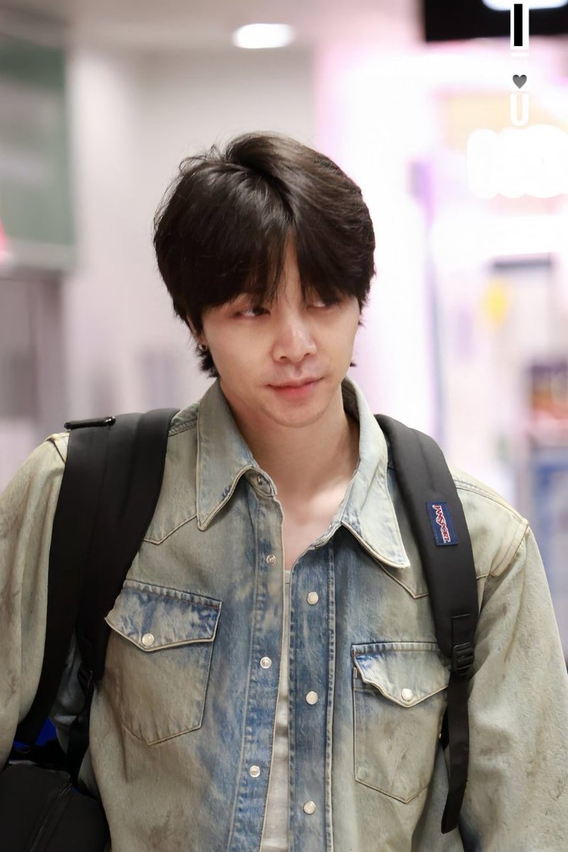 daisyjsuh's tweet image. จอห์นนี่ทรงนี้ดาเมจมาก ทั้งดิบทั้งสดกว่าปลาในตลาด แค่ดูรูปก็ทำเอาเขินได้