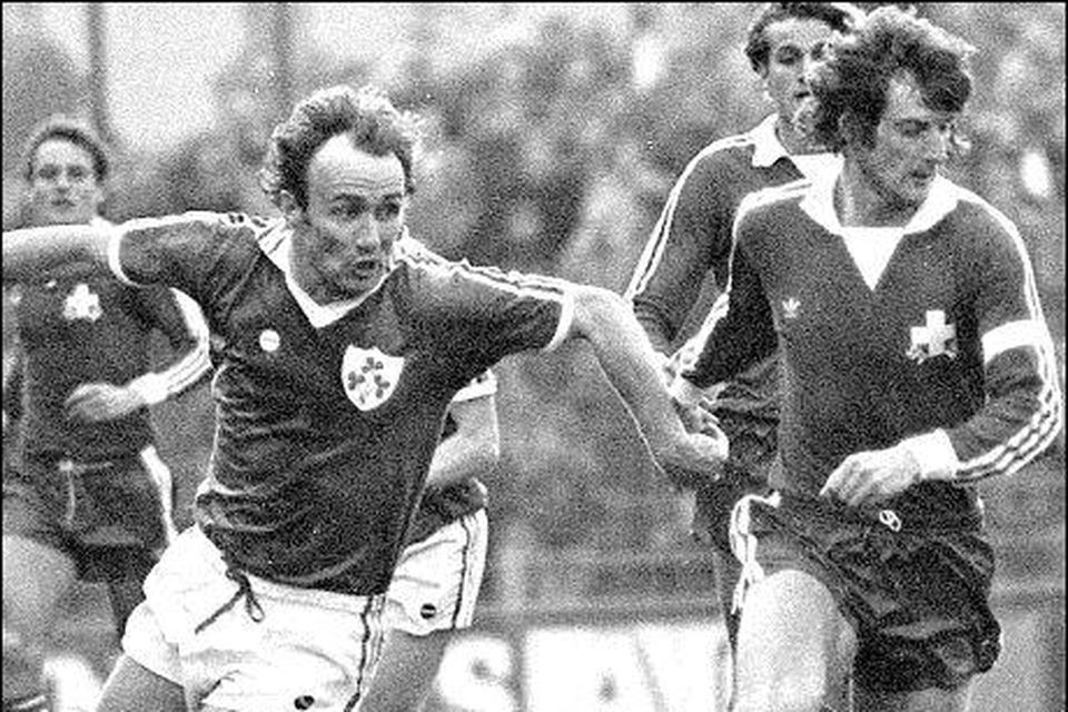 LansdowneRD_IE's tweet photo. Paul McGee in action against Switzerland in 1980!

McGee played 15 times for Ireland with four goals, making his debut in 1978.

#ireland https://t.co/1qwci25t0u