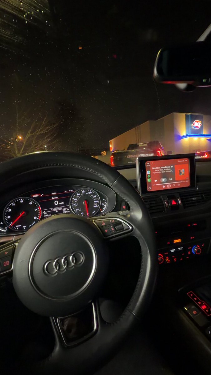 Booj🛸 tweet media