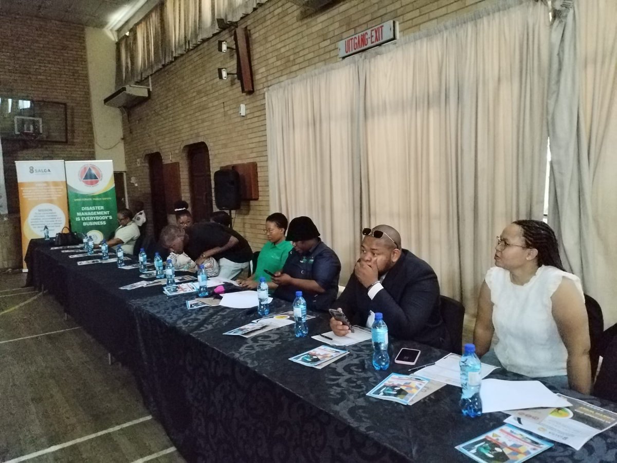 SALGA_Gov's tweet image. Today SALGA &amp;amp; NW Disaster Management Centre hosted a Climate Change &amp;amp; Disaster Management Summit under the theme “Strengthening #ClimateAction &amp;amp; #DisasterResilience” in Klerksdorp to develop solutions to mitigate climate change impact &amp;amp; disaster risk. #InspiringSeriviceDelivery