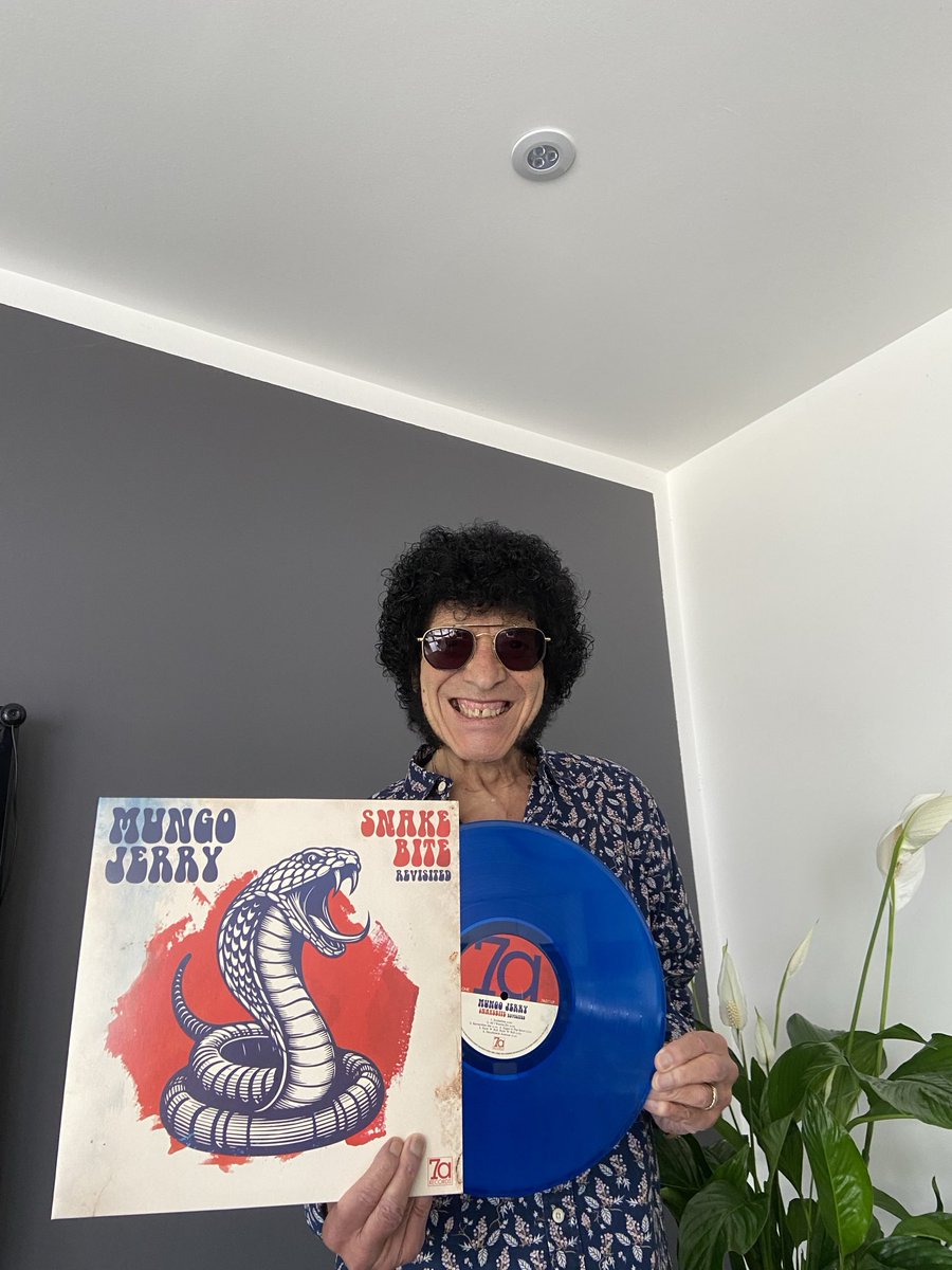 7aRecords tweet media