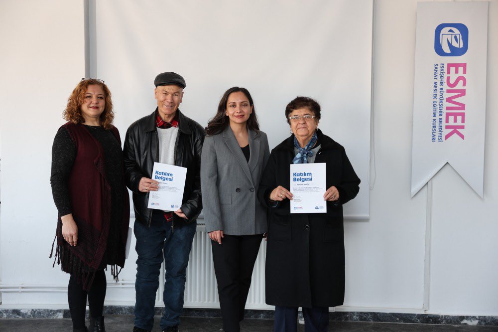 Eskişehir Büyükşehir Belediyesi Sosyal Hizmetler Dairesi Başkanlığı Kadın Çalışmaları Şube Müdürlüğüne bağlı Aile Danışma Birimi tarafından düzenlenen Mutluluk Atölyesi, katılım belgelerinin verildiği törenle tamamlandı.