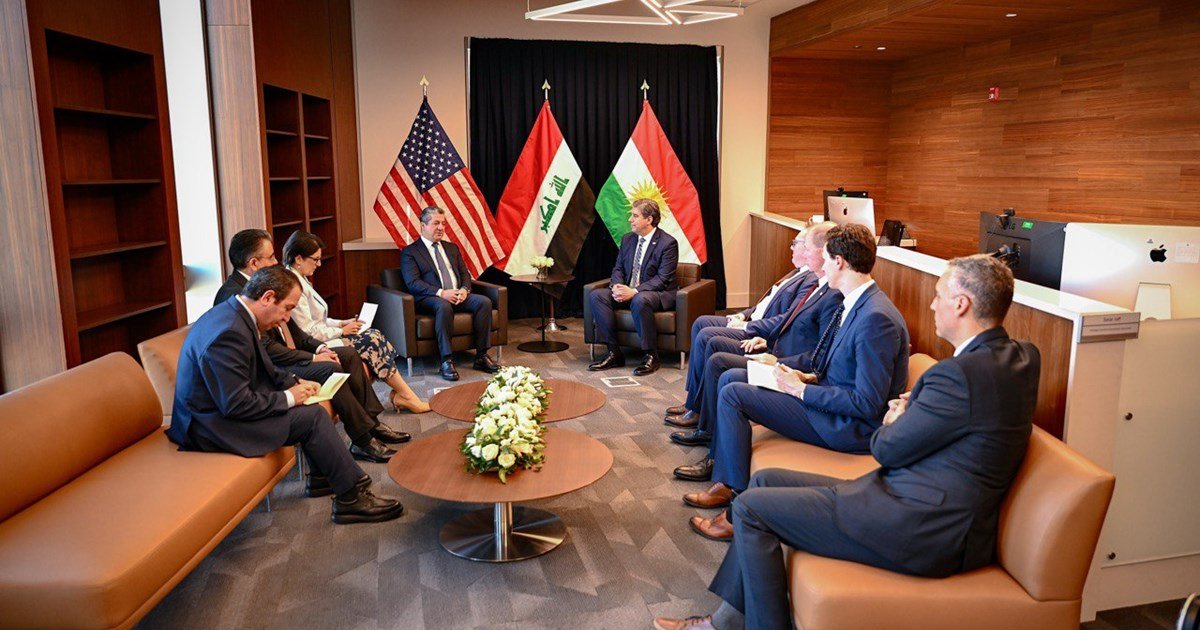 DMI_KRG's tweet photo. سەرۆکی حکومەتی هەرێمی کوردستان لەگەڵ جێگری وەزیری دەرەوەی ئەمەریکا کۆبووەوە
ئەمڕۆ چوارشەممە 12/3، مەسرور بارزانی، سەرۆکی حکومەتی هەرێمی کوردستان، لەگەڵ مایکڵ ڕیگەس، جێگری وەزیری دەرەوەی ئەمەریکا کۆبووەوە.
https://t.co/fmG8cQ8Qw9 https://t.co/sd2jmFHqGQ
