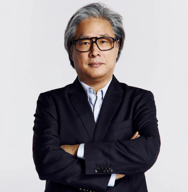 worldofreel's tweet image. PARK CHAN WOOK tells @vulture that ONE BATTLE AFTER ANOTHER is his favorite movie of the year:

"It touched me personally to watch a failed revolutionary onscreen as someone who was a college student in Korea during the '80s."