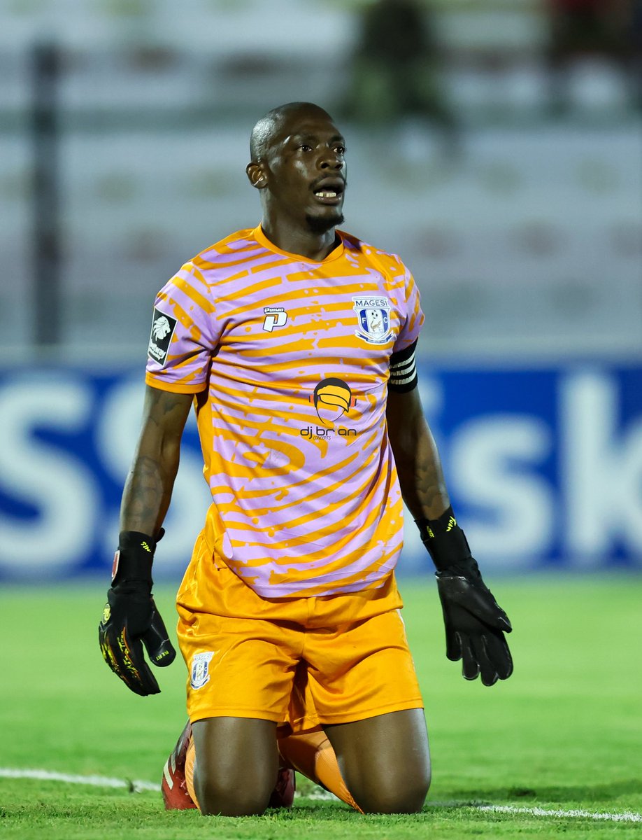 Update from Seshego Stadium 🏟️ 
@magesifc 0- 1 @sekhukhune_fc (Vusimuzi Mcube) 
📷 @djbrianrikhotso