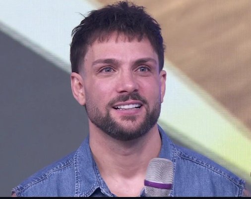W0nk4_123's tweet photo. No dijeron mentiras mi vidita, tú llegas a ese foro e iluminas todo a tu alrededor.
NICOLA BAILA EN HOY
KUNNO BAILA EN HOY https://t.co/R3P41eV7c4