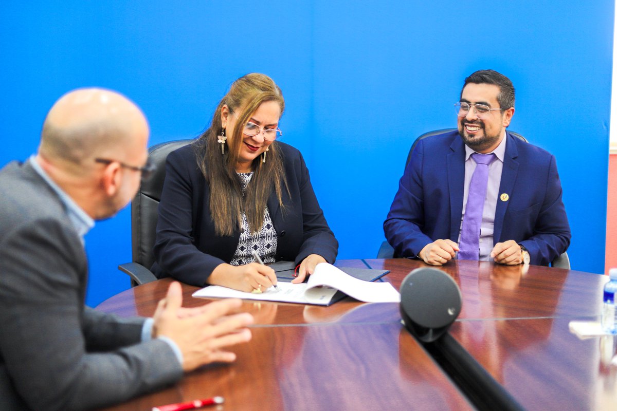 U del Istmo tweet media