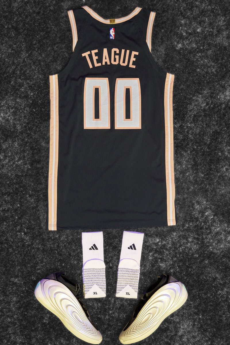 Ballislife's tweet photo. Teague time! https://t.co/ARZrzjVnUO
