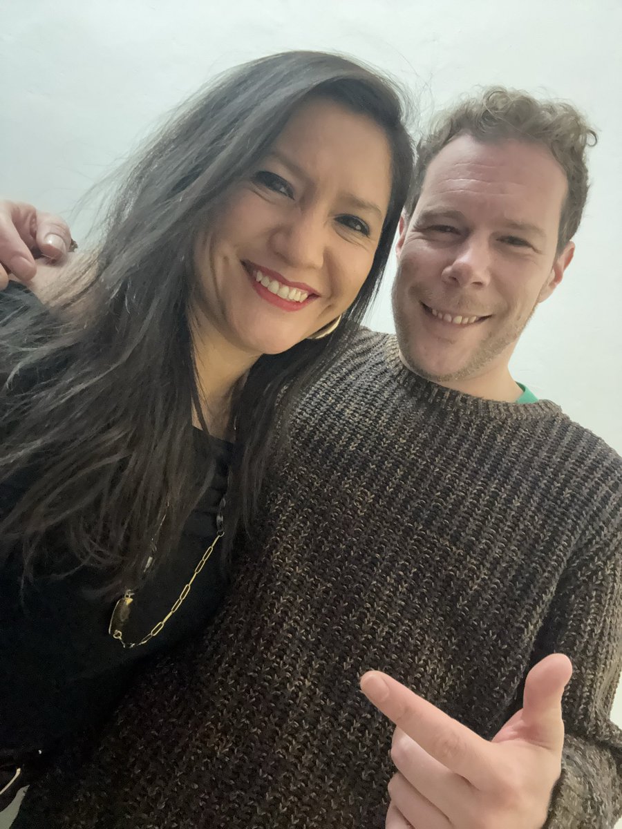 Adivinen dónde estamos Manu Levin y yo ahora mismo… 

🔥 youtube.com/watch?v=_IsrhU…

#PremiosIvoox2025