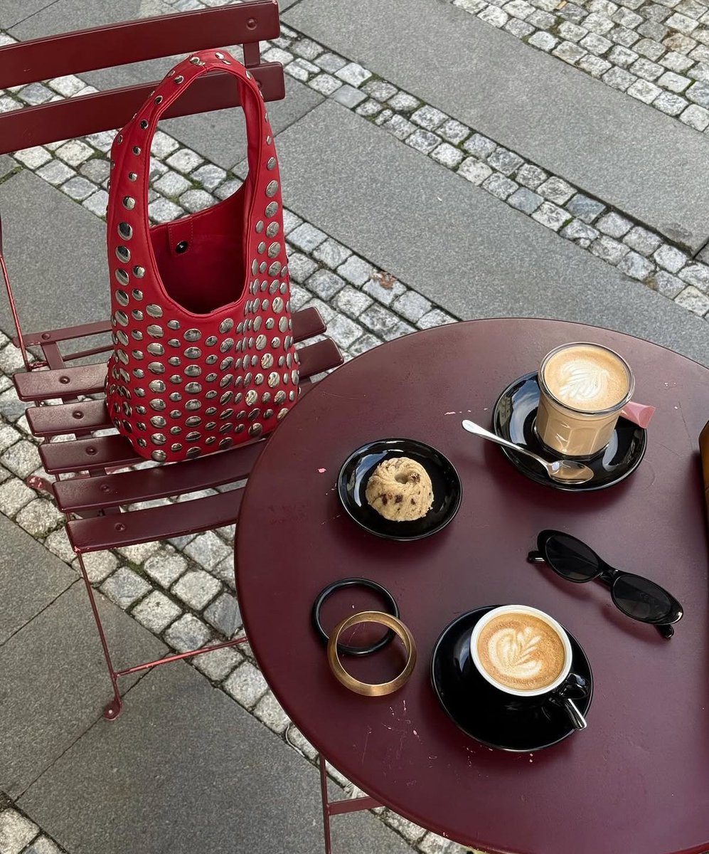 Fashion astethic tweet media