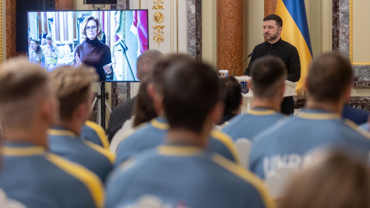 Volodymyr Zelenskyy / Володимир Зеленський tweet media