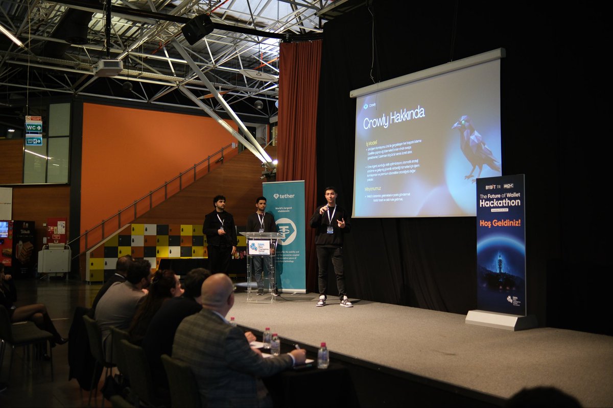 Geçtiğimiz hafta sonu, Türkiye’de ilk kez düzenlenen “The Future of Wallet Hackathon” etkinliğine 100’den fazla ekip arasından seçilerek <a href="/Comuchain/">ÇOMÜ Blockchain Kulübü</a> ekibimizle birlikte katıldık 🇹🇷🚀

Yaklaşık 36 saatlik yoğun bir geliştirme maratonunda, <a href="/tether/"></a> ’ın Wallet Development Kit (WDK)