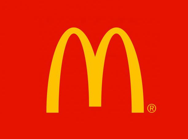 LeadingReport's tweet image. BREAKING: Sen. Joni Ernst is pushing legislation to ban SNAP from being used at fast food restaurants.