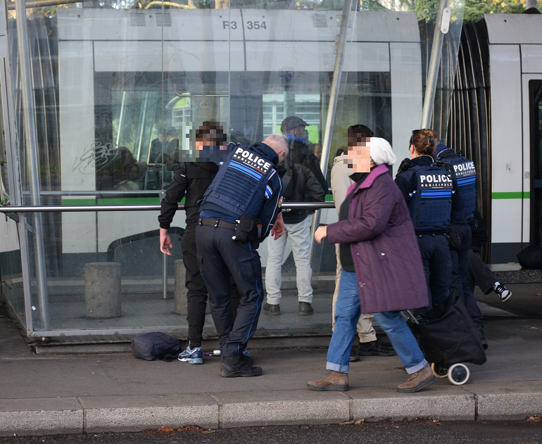 Police Nationale 44 tweet media