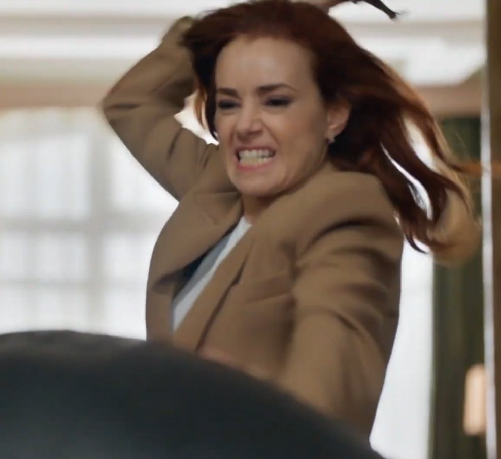 savcının sen bu “kırılganlıkla” nasıl avukatlık yapacaksın dediği kadının sıradan 1 günü:
#kıskanmak