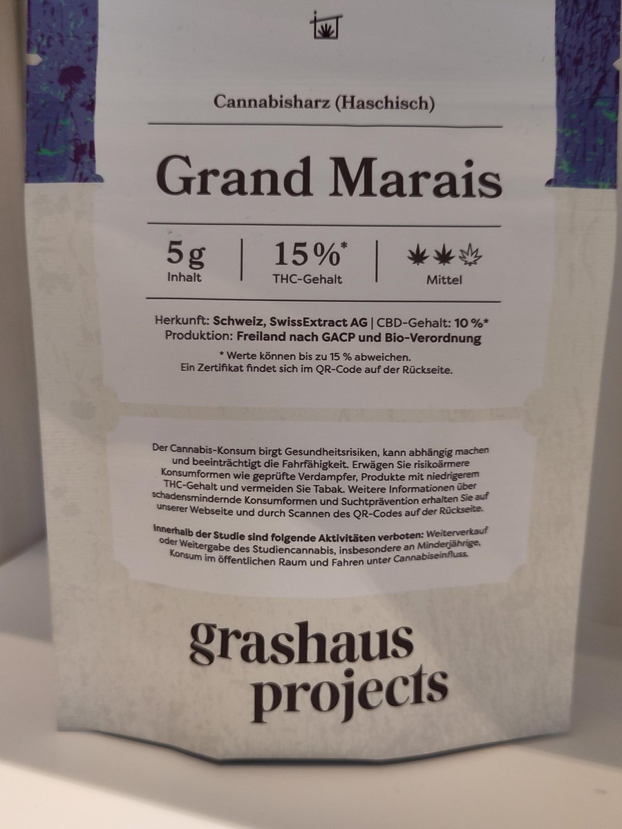 WurthGeorg's tweet image. Heute war ich bei der Vorstellung des Alternativen Drogen- und Suchtberichts von akzept &amp;amp; DAH - in einem &quot;Pop-up-Cannabis-Fachgeschäft&quot;. Dafür wurden Originalverpackungen aus einem Schweizer Modellprojekt ausgestellt.
ADSB25 -&amp;gt;
alternativer-drogenbericht.de/wp-content/upl…