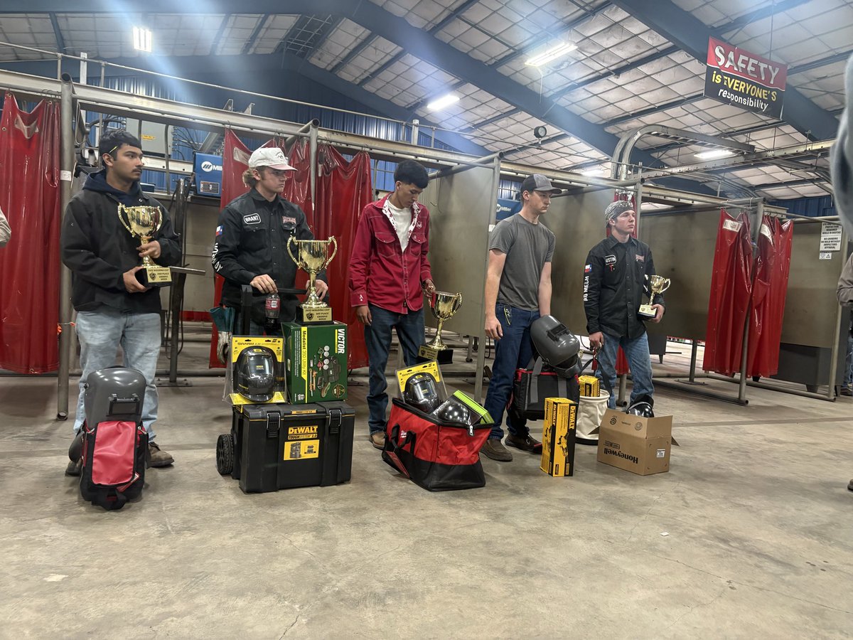EdnaAgMech's tweet photo. Let’s go EDNA!! 1st place 3G  plate - Brant Peters !! 3rd place 6G pipe - Austin Sommerfeld. Fantastic work men!!! https://t.co/d3FnaQuuj0