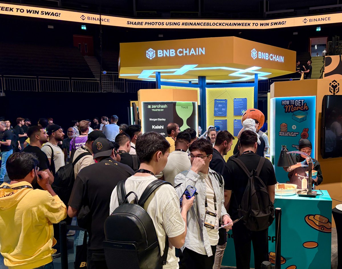 It's a wrap for Day 1 at #BinanceBlockchainWeek, thank you to everyone who visited our booth!

We'll be back tomorrow so come down early and grab some exclusive merch from us 👀