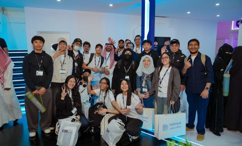 asdafnews's tweet photo. DSShield Participates in Black Hat MEA 2025 
درع الأمان الرقمي تشارك في معرض بلاك هات 2025
https://t.co/5VSNypuvgm 
@Blackhatmea #riyadh #DSShield https://t.co/np2J16UPY9