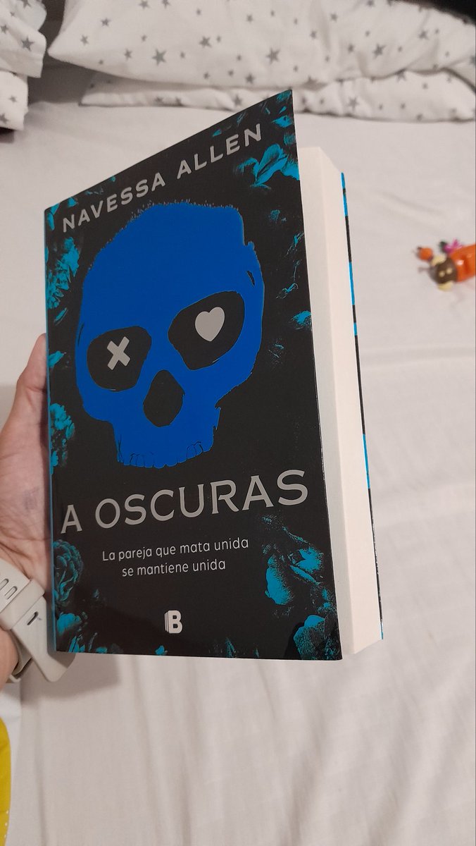 Que verdadera delicia estar leyendo este libro<3