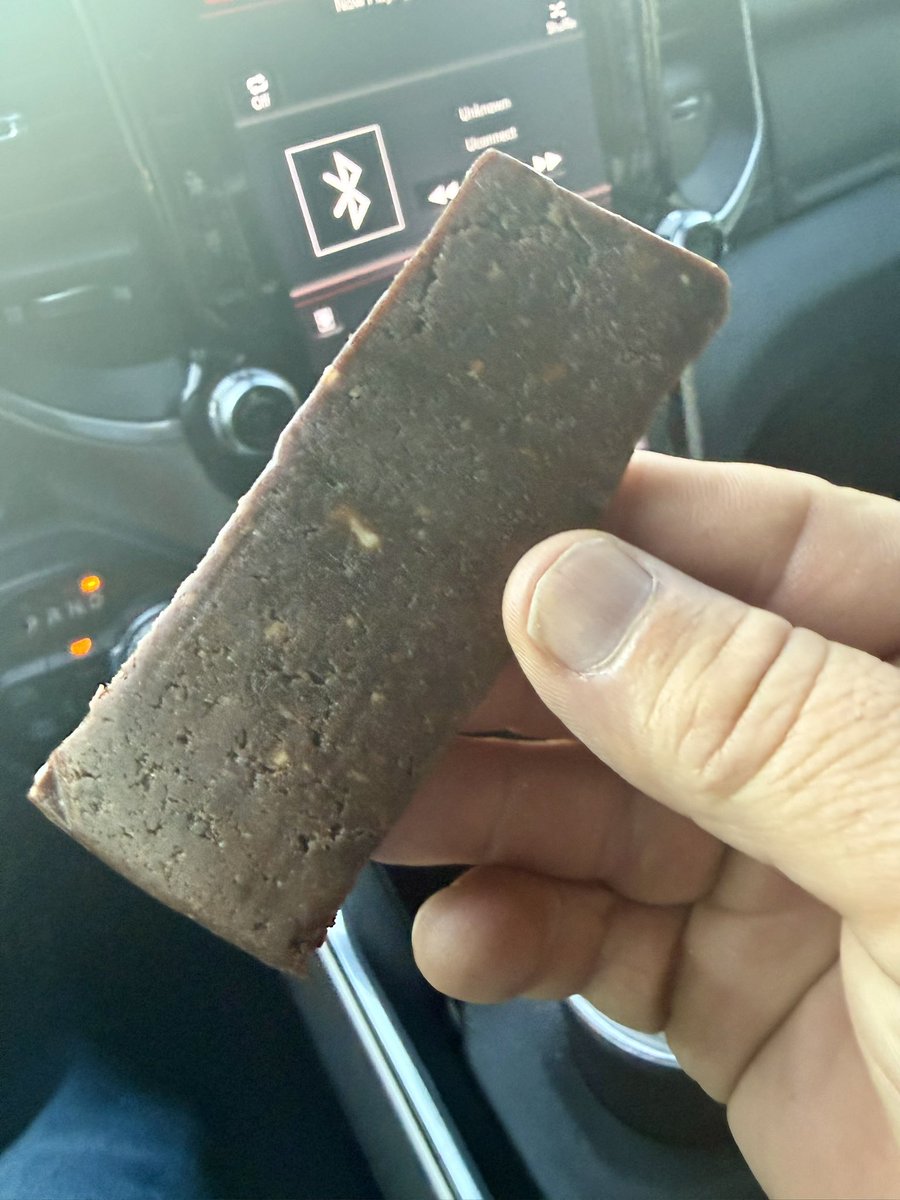 itsCoryOnX's tweet photo. Shoutout to @breallstrong  and @eatmaxbars for sending me this tasty treat! 

Tasted great, was great for me and paired well with my hard boiled eggs on the road.

Thanks for sharing with me my friend.

How do I get my hands on more?? https://t.co/aF6iupJiY1