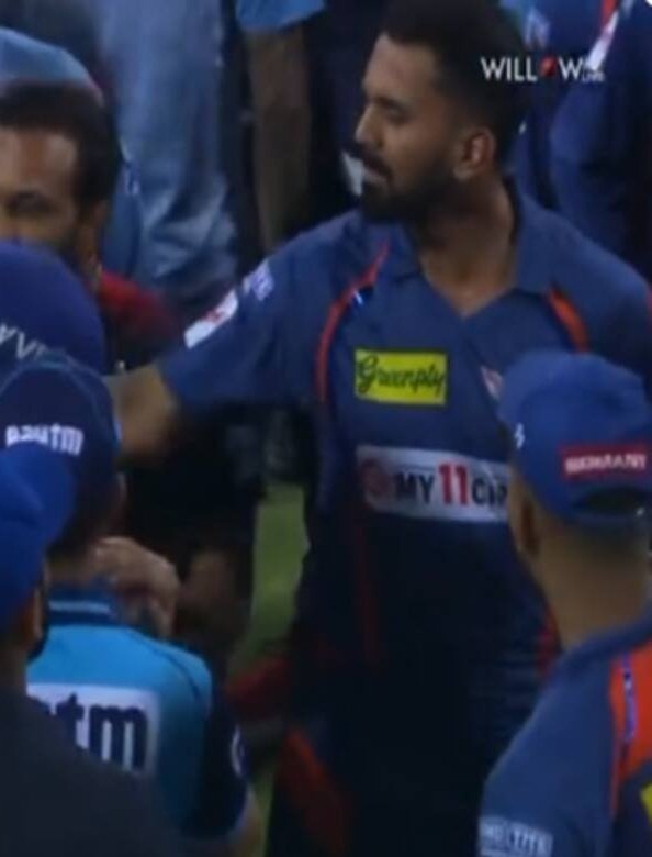 kirtiotic's tweet photo. Bechara was so tensed 😭 https://t.co/ley5ALYyX7