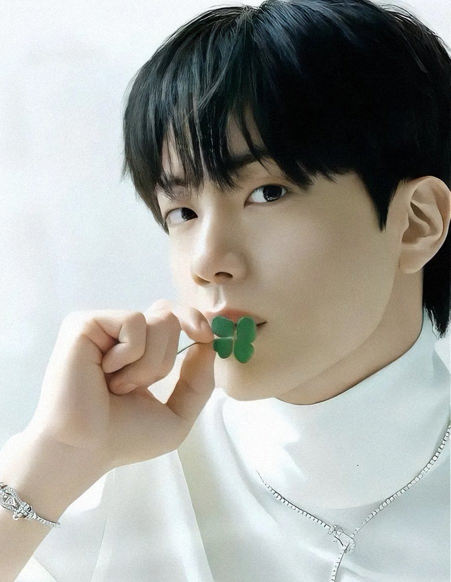 BANGT4NBEST's tweet image. —ELEVEMOS LOS HT DEL CUMPLEAÑOS DE #JIN DA RT Y COMENTA 5 PAÍSES 🐹‼️

+ HAPPY BIRTHDAY JIN
#RockstarJinDay
#OurSuperMoonJin
#ShiningSuperstarJin
#JinYouMakeUsHAPPY
#HappyBirthdayPrincess
#WorldwideHandsomeJin
#OurBelovedArtistJin
#1204DecemberAngel
#HappyJinDay
#HappyBirthdayJin