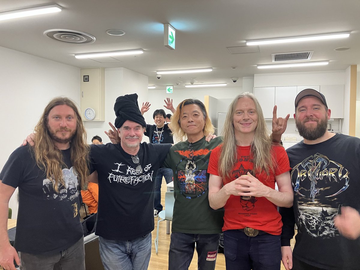 666trooper2's tweet photo. Happy Birthday🍻🍻
Bill Steer san👐
ビルスティアーさん、お誕生日おめでとう🎉🎉🎉
#carcass #BillSteer https://t.co/DqePo4WPio