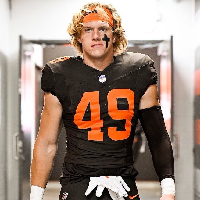 🔁 Repost this to vote for Carson Schwesinger

<a href="/C_Schwesinger/">Carson Schwesinger</a> x #ProBowlVote   

#Browns