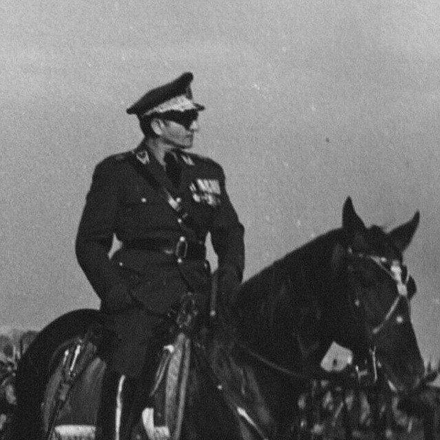 بعد تو سقف آرزوهای ایرانی شد:
هوای پاک
آب، برق، گاز
نان
زندگی