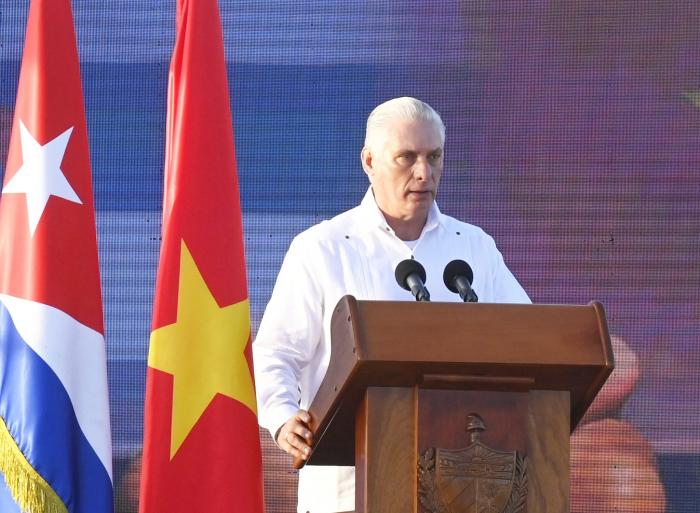 🇨🇺🇻🇳🫂¡Gracias, Vietnam, por tanta solidaridad, generosidad y por su ejemplo!

🗣️Discurso pronunciado por Miguel Mario Díaz-Canel Bermúdez, en la apertura constructiva del parque fotovoltaico Vista Alegre, en Mayabeque.

🔗 acortar.link/4DDNEh