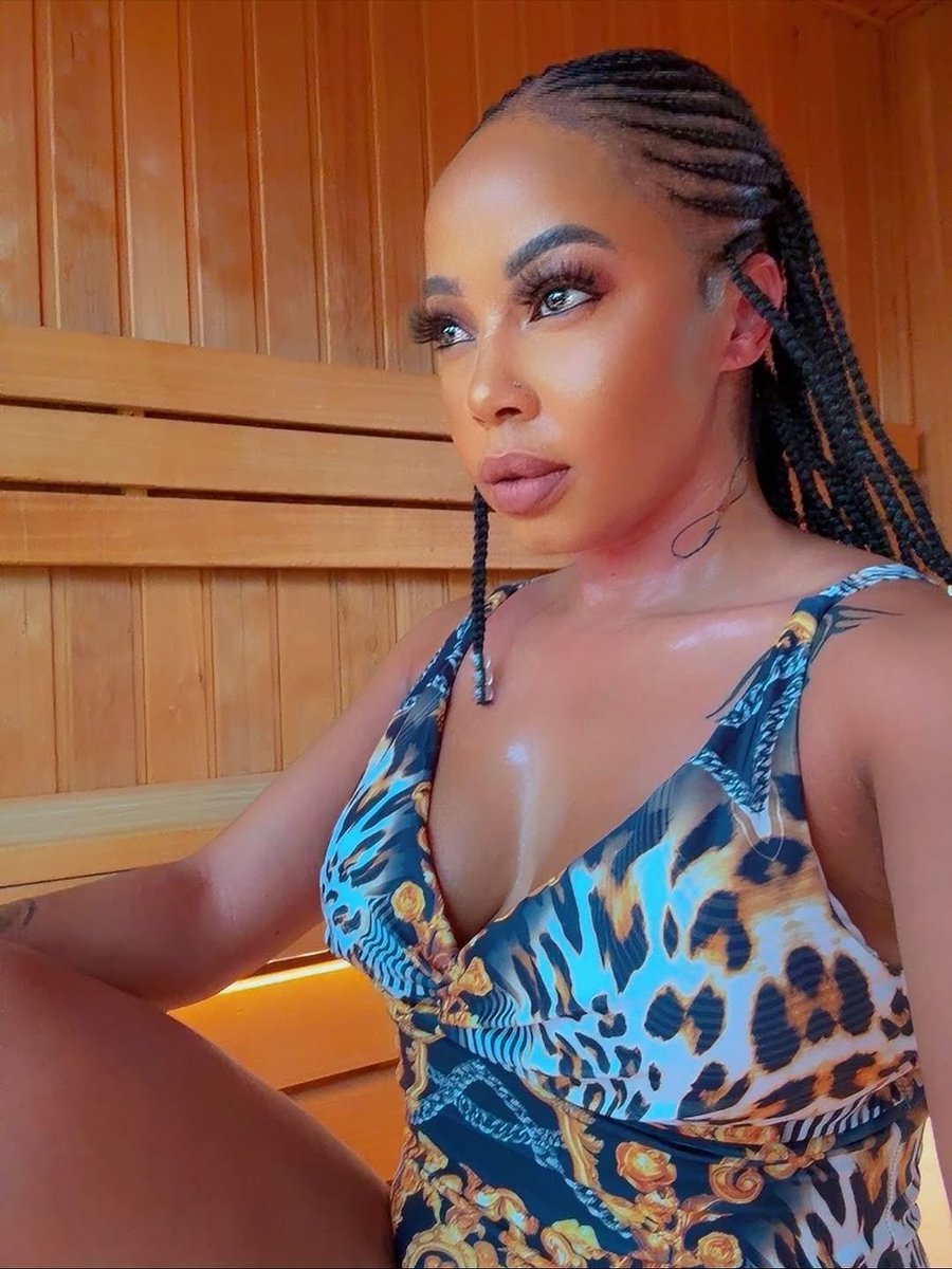 11 years, no answers. Kelly Khumalo, the last person to see Senzo Meyiwa alive, who invited him to her house, saw him shot, and drove him to hospital, has never been called to court. How is this justice? The family and the nation deserve the truth. #SenzoMeyiwa