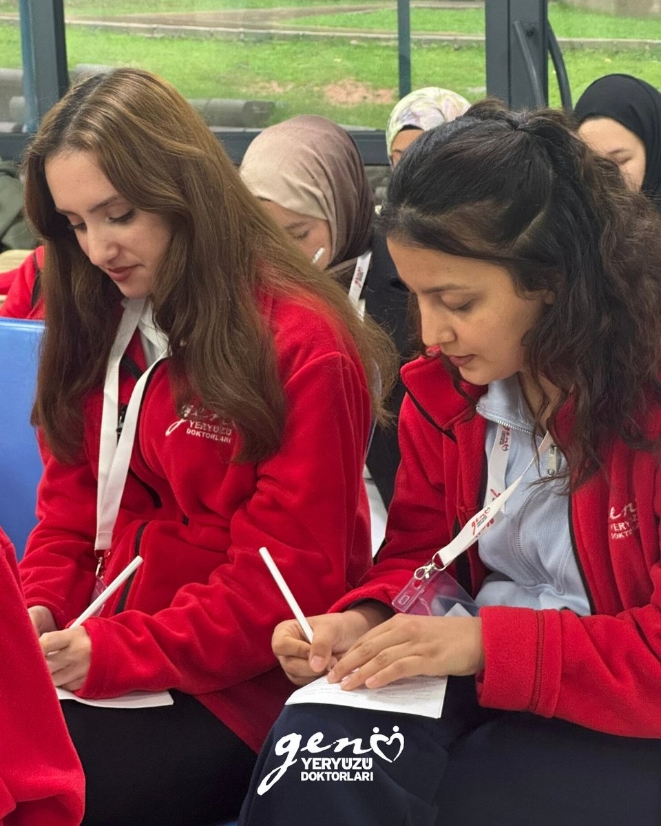 💪🏼 Genç gönüllülerimizle harika bir kampı daha geride bıraktık!

🏕️ Birbirinden farklı etkinlik ve aktivitelerle dolu eğlenceli kamp günleri geçirdik.
Gelin o anlara birlikte göz atalım👆🏻👀