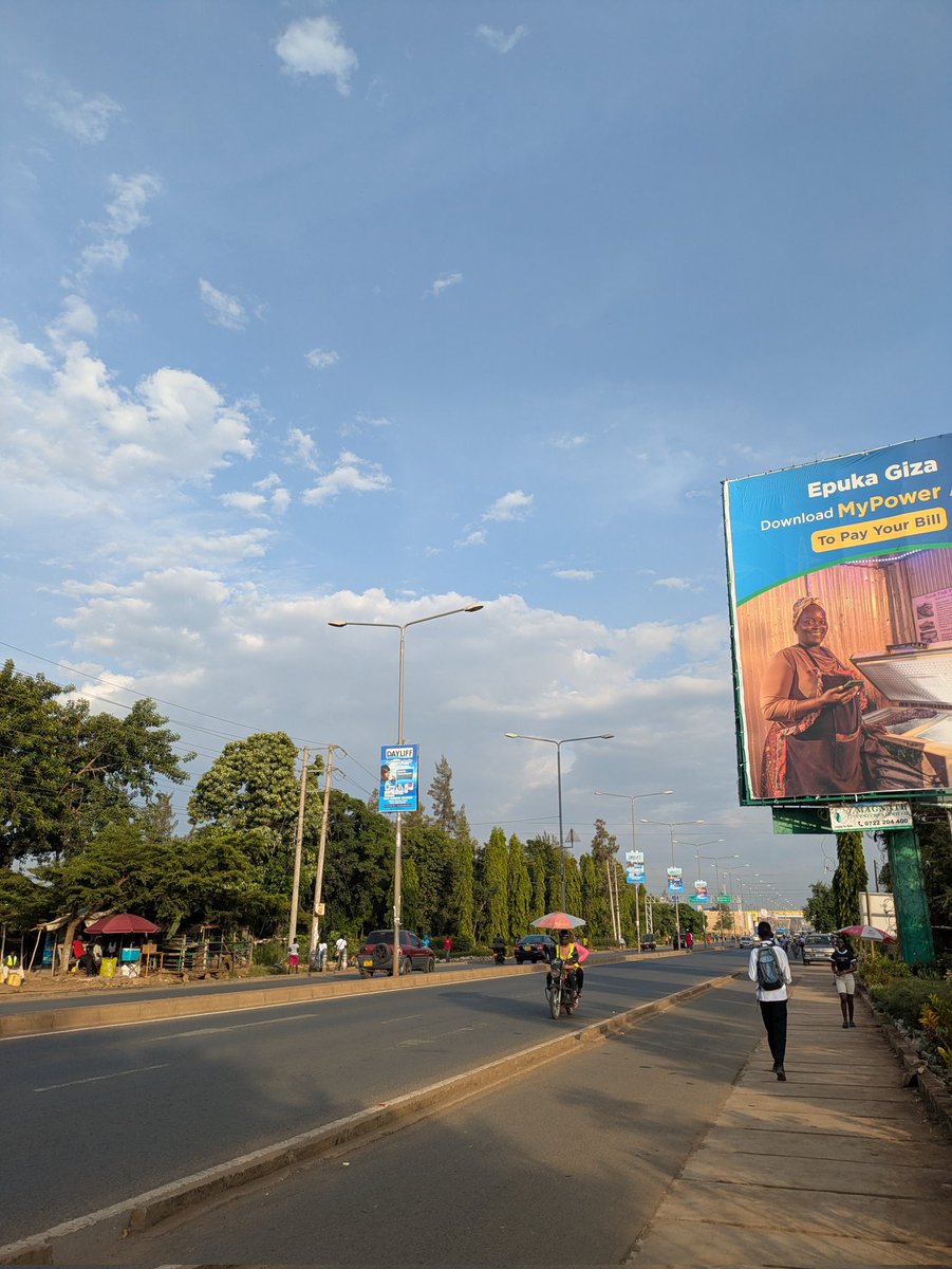 Hey <a href="/SakajaJohnson/">Sakaja Arthur Johnson</a> these are called street lights and they work at night by lighting streets.
Nairobi doesn't have them