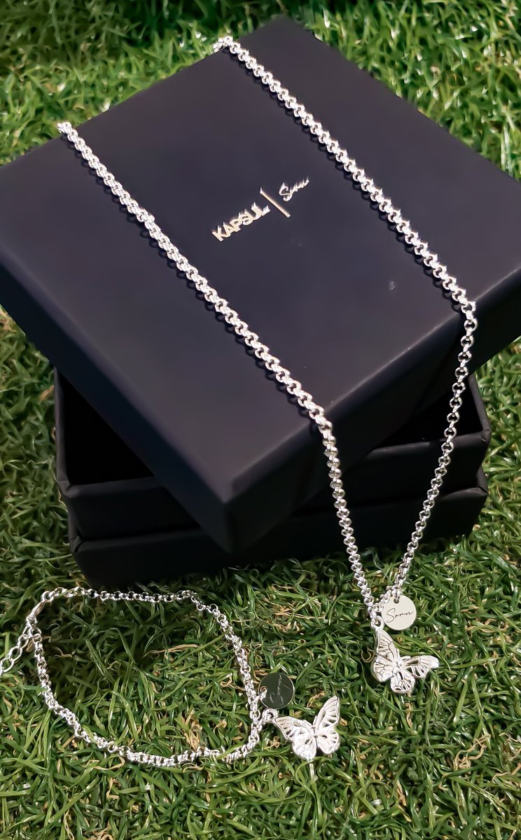 _urvision's tweet image. Hoy tocó brillar distinto ✧💧inspirada por la #𝔖𝐭o͟𝕣mʼ𝑠𑁯·𝐶o𝑙lᥱction que me cayó como un regalo perfecto, y junto al encanto de cada pieza de #ℜa𝕚n𝕚ᥱs·爱ʼ𝔍e͞wᥱlry, siento que todo combina con esta tarde nublada ミ⋆｡°

𝕡ocha𝐜co ₊ ˚ ʚ 🐶 ₊ ˚ ✧ ﾟ. 𝕒i𝐫i !