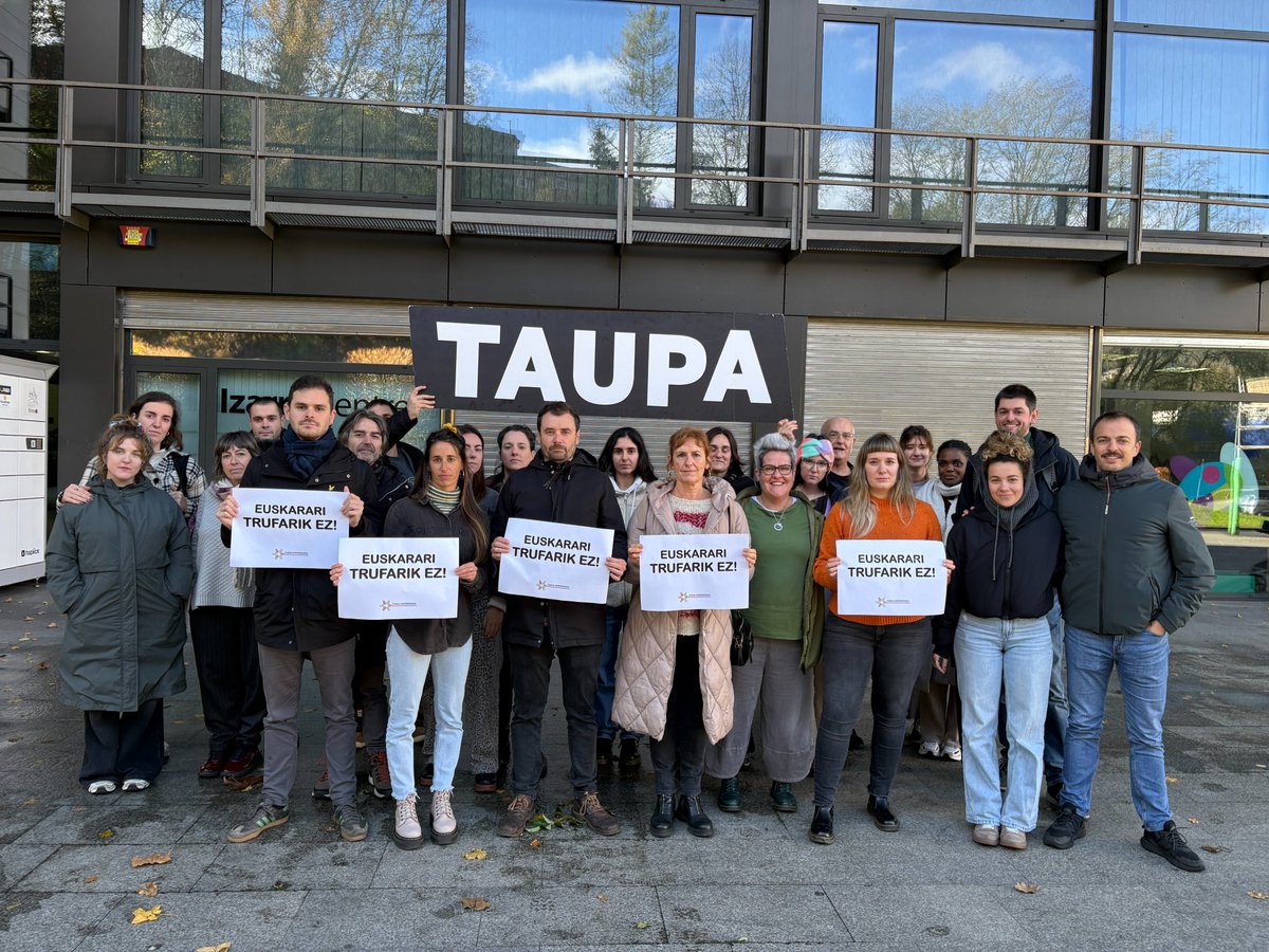 Taupa euskaltzaleen mugimendutik Euskal Konfederazioak gaur, abenduaren 3an, Baionan egin den mobilizaziora dei egin dugu.

Euskarari trufarik ez!