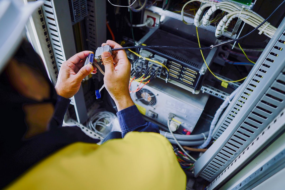 DCDeployed's tweet photo. Builds don’t manage themselves. Every data center needs someone steering the ship. Construction management keeps you on track, on spec, and on time.

https://t.co/GtzKYvyE9f 

#DataBuilds #SiteSuccess #ManagedToWin https://t.co/EfcKGCSqUK
