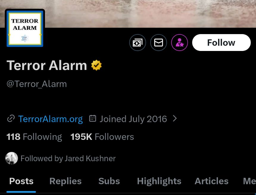 ooszyj's tweet photo. Correction, he still does, as seen on this screenshot I just took. https://t.co/FubmehR8Nt